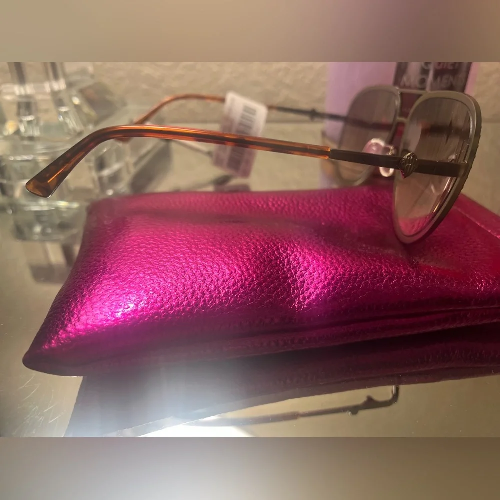 Kurt Geiger Gold Frame Sunglasses with Pink Case - Picture 2 of 2